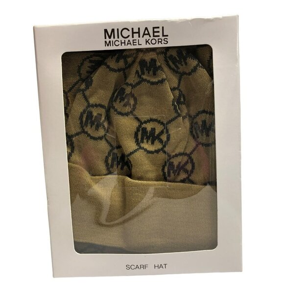 MICHAEL KORS SIGNATURE SETS OF SCARF AND BEANIE HAT NEW IN BOX - Picture 6 of 12